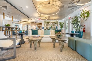 Lobby sitting area - Club Suites at Rum Point (North Side)