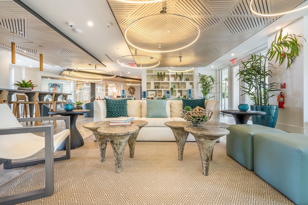 Club Suites at Rum Point Club Residences by null