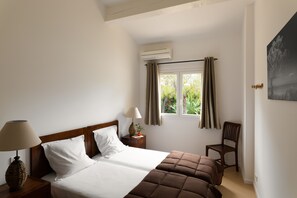 3 Schlafzimmer, Zimmersafe, Bügeleisen/Bügelbrett, Reisekinderbett