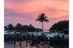 Marina - Bruce's Island House- Hot tub and Close to Beach (Jensen Beach)