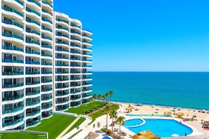 Exterior - Ground Floor Condo Steps to Beach and Resort Fun (Puerto Penasco)