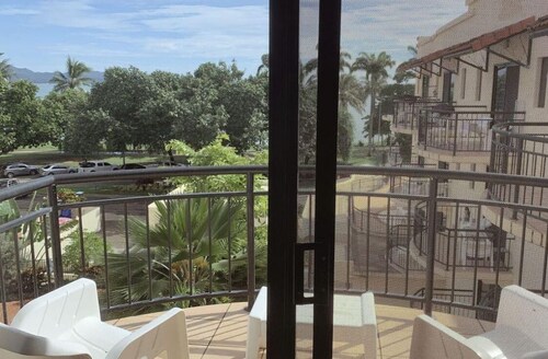 On The Water Strand u28