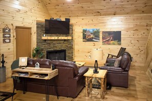 TV, fireplace, table football, books - Gatlinburg Mountain Cabin: 4 Mi to National Park! (Gatlinburg)