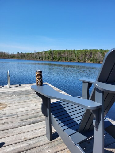 Cozy Cottage Family Getaway - 8 min drive from Bancroft