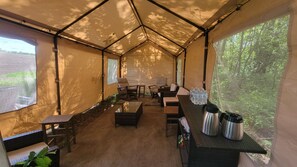 Interior - Treehouse Cabin in the Bluff Woodlands (Elba)