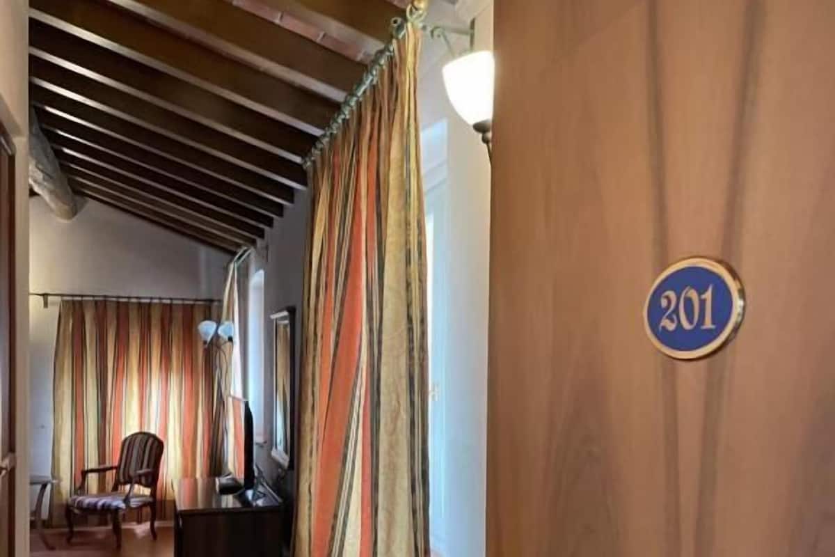 Economy-Dreibettzimmer