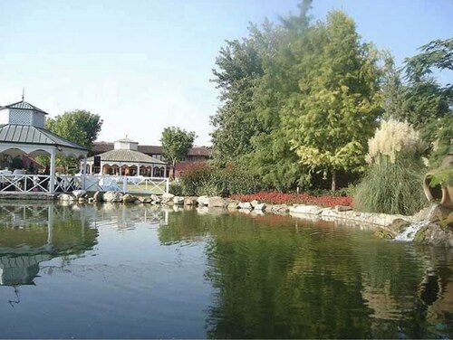 Bes Hotel La Muratella