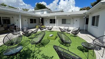 Standard Studio | Terrace/patio