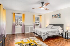 5 chambres, coffres-forts dans les chambres, fer et planche à repasser