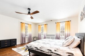 5 bedrooms, in-room safe, iron/ironing board, travel cot