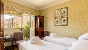 1 bedroom - The Old Townhouse - Room 1 (Poole)