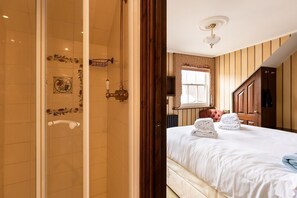 1 bedroom - The Old Townhouse - Room 4 (Poole)