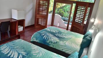 Standardzimmer, Gartenblick