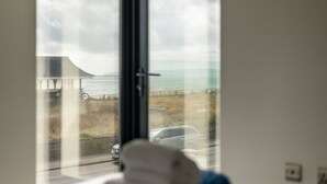 View from property - Rise and Shine (Bournemouth)