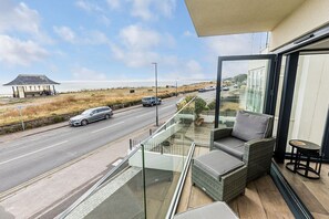 Property grounds - Rise and Shine (Bournemouth)