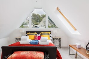 4 bedrooms - Knotter Cottage (Bournemouth)