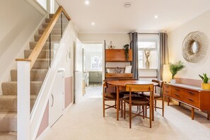 Dining - Bower Cottage (Poole)