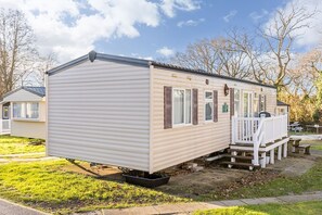 Exterior - Haven Heaven (Poole)