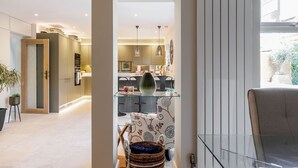 Cottage | Tempat makan