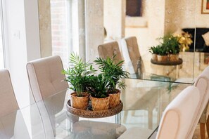 Cottage | Interior - The Mews House (Poole)