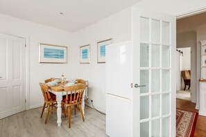 Dining - Topdeck (Poole)