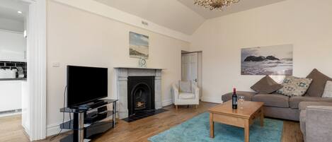 TV connectée, cheminée