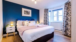 Fer et planche à repasser, Wi-Fi, literie fournie