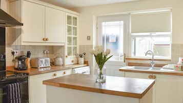 Lave-vaisselle, chaise haute