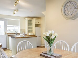 Dining - 3 bedroom accommodation in Easington, near Staithes (Easington, near Staithes)