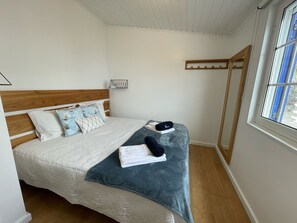 2 bedrooms, iron/ironing board, travel cot, free WiFi - Vacas Felizes Villas - Casa do Badalo
Villa com duas aconchegantes casas (Açores)