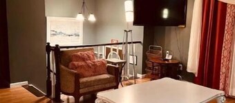 Spacious 3Br/2Bth close to INOVA & Reston Hospitals, DC, and Dulles airport