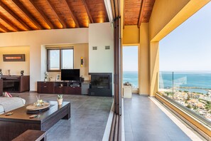 Luxury Apartment | Living area - VenMar Luxury Holiday Home (Platanias)