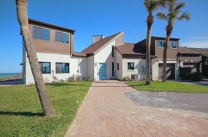 Exterior - Beachfront Getaway Licensed Beachfront Townhome- PRIVATE POOL (Indialantic)