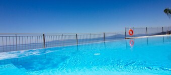 Aspasia Villa by Elrin Villas Mani