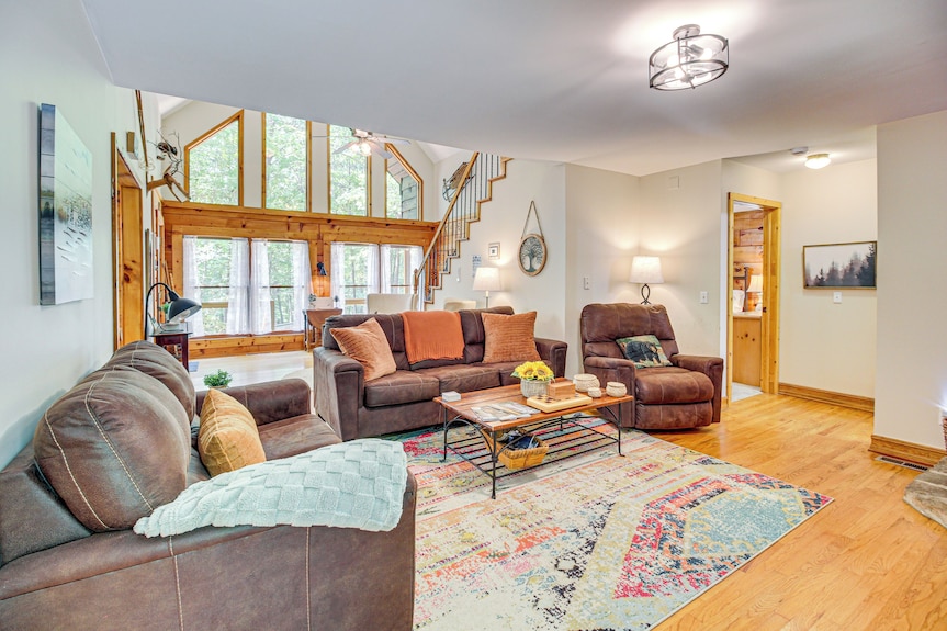 North Georgia Cabin W/ Hot Tub & Community Perks! - Jasper, GA