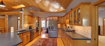 Patio & Forest View: Peaceful Show Low Home