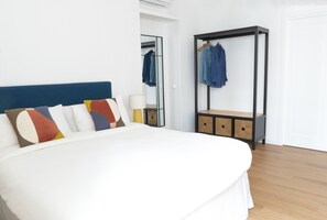 2 habitaciones, tabla de planchar con plancha, wifi y ropa de cama 