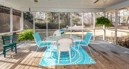 Charming Cottage close to Downtown Summerville