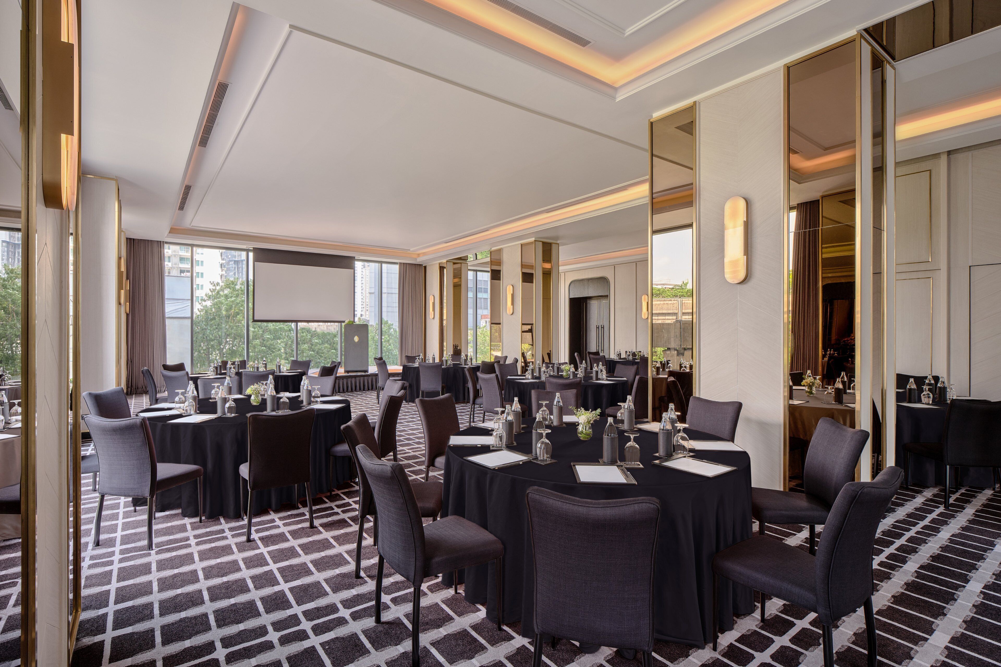 Photo - InterContinental Bangkok Sukhumvit by IHG