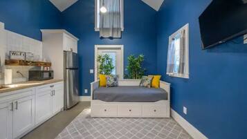 1 bedroom, iron/ironing board, free WiFi, bed sheets