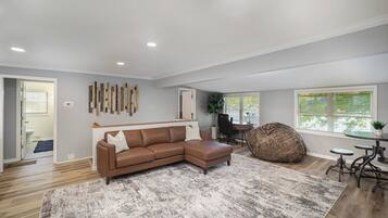 Smart TV, fireplace, video games, stereo