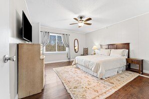 2 Schlafzimmer, Schreibtisch, WLAN, Bettwäsche