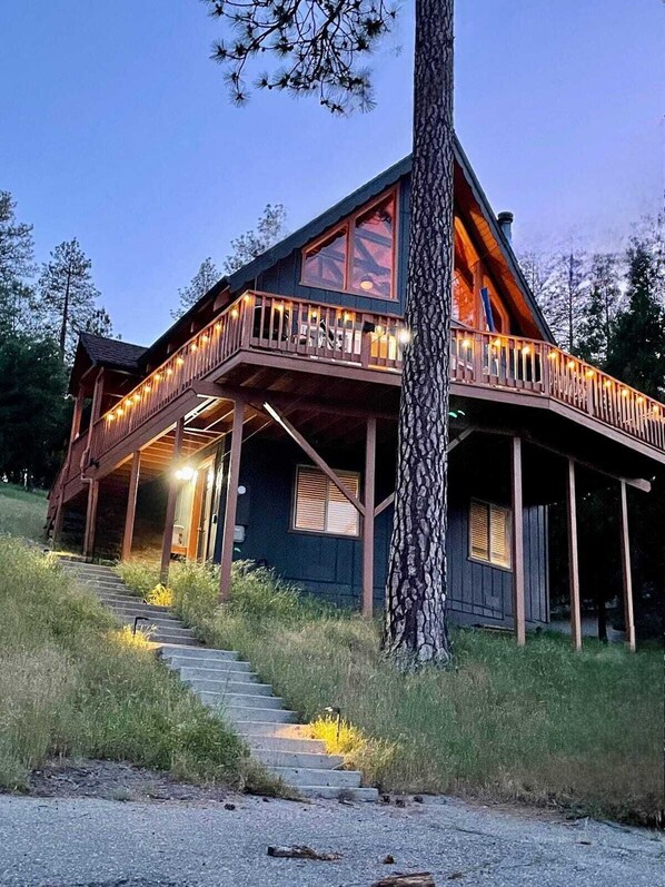 Exterior - Serenity View, Peaceful & Cheerful 3BD Cabin. (Groveland)