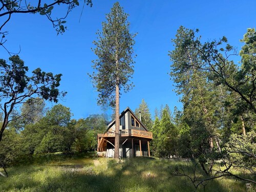 Serenity View, Peaceful & Cheerful 3BD Cabin.