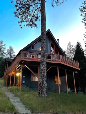 Exterior - Serenity View, Peaceful & Cheerful 3BD Cabin. (Groveland)