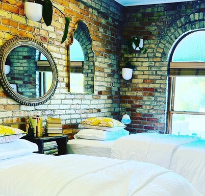 Historical Old Town Lansing Lofts & Deck