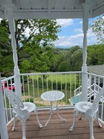 Georgia Peach Room | Terrace/patio