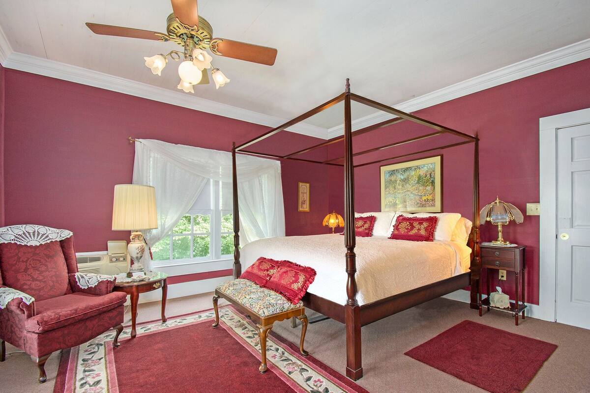 Mountain View Room | Bàn ủi/dụng cụ ủi quần áo, truy cập Internet không dây miễn phí