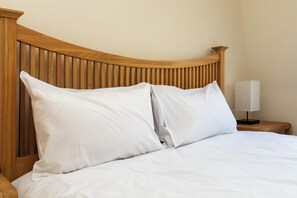 3 bedrooms, iron/ironing board, internet, bed sheets - Brilliantly located 3BD Home Nr Paddington Station (London)