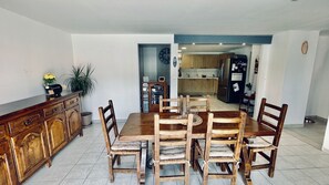 Dining - Chez Eric et Marine (Robion)